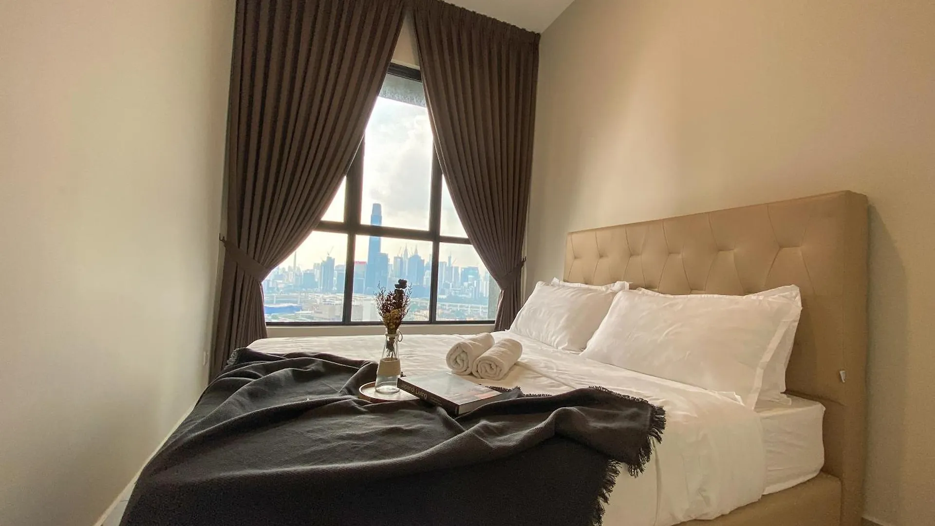 Lavile Homestay Near Sunway Velocity And Mrt Maluri By Iconique Kuala Lumpur Appartamento