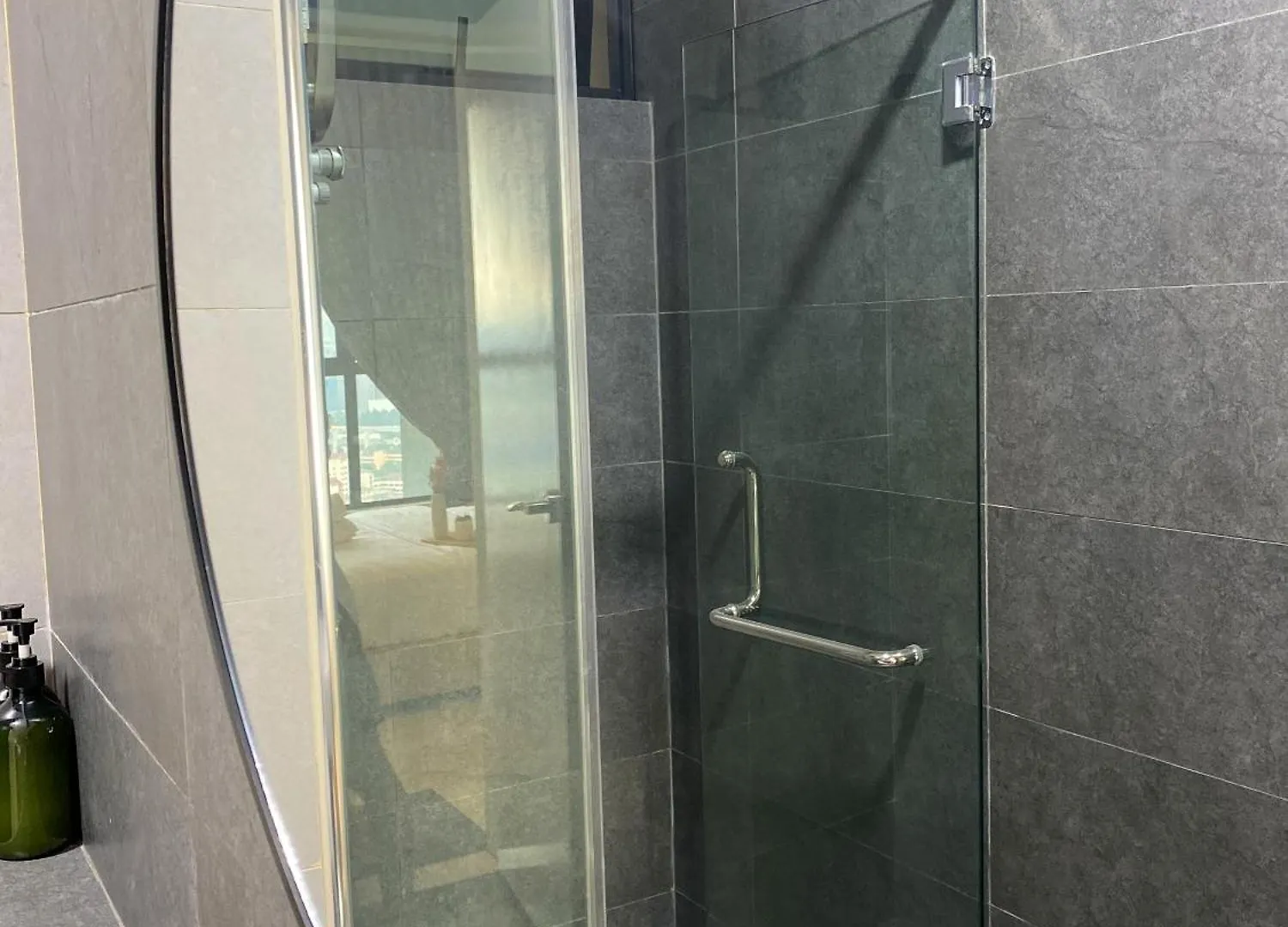 Lavile Homestay Near Sunway Velocity And Mrt Maluri By Iconique Kuala Lumpur Apartment