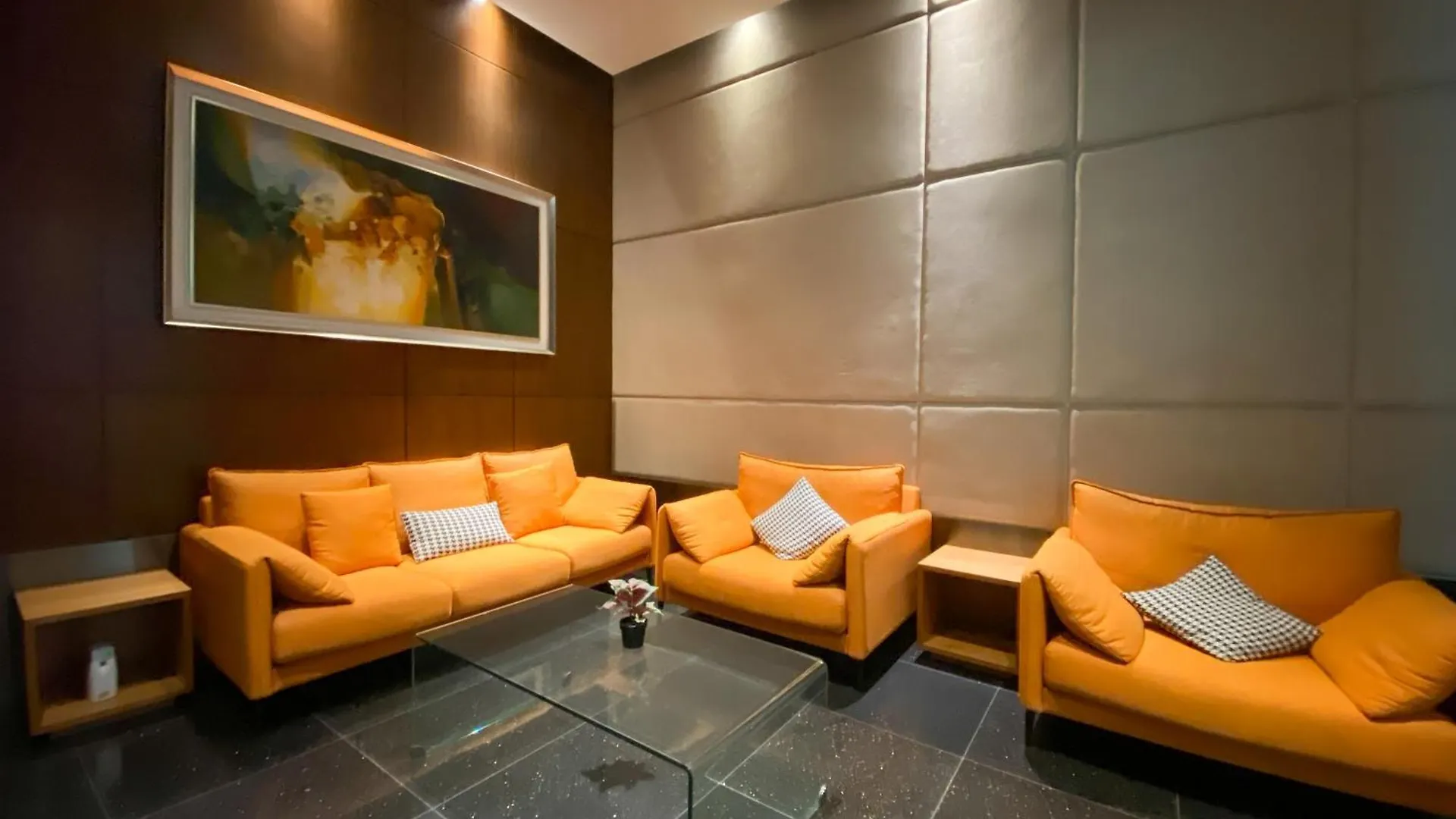 Apartment Lavile Homestay Near Sunway Velocity And Mrt Maluri By Iconique Kuala Lumpur Malaysia