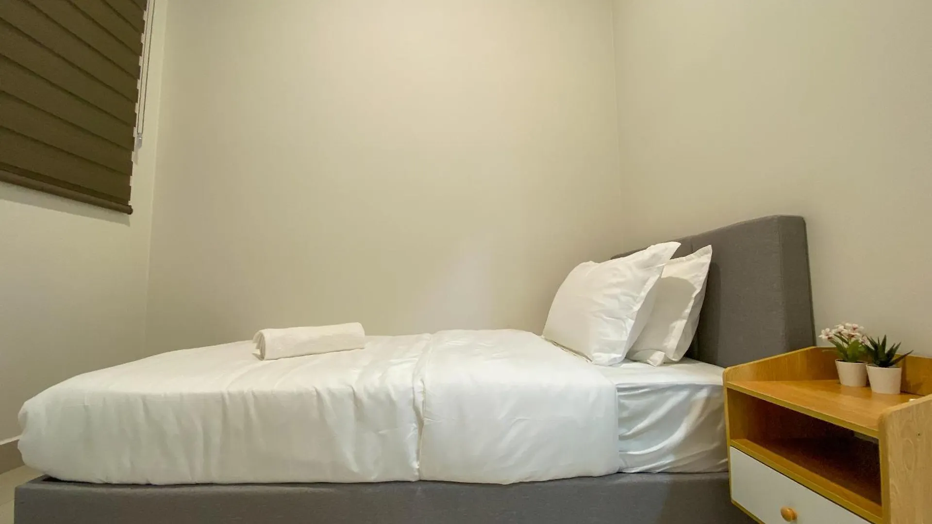Lavile Homestay Near Sunway Velocity And Mrt Maluri By Iconique Kuala Lumpur Malaysia
