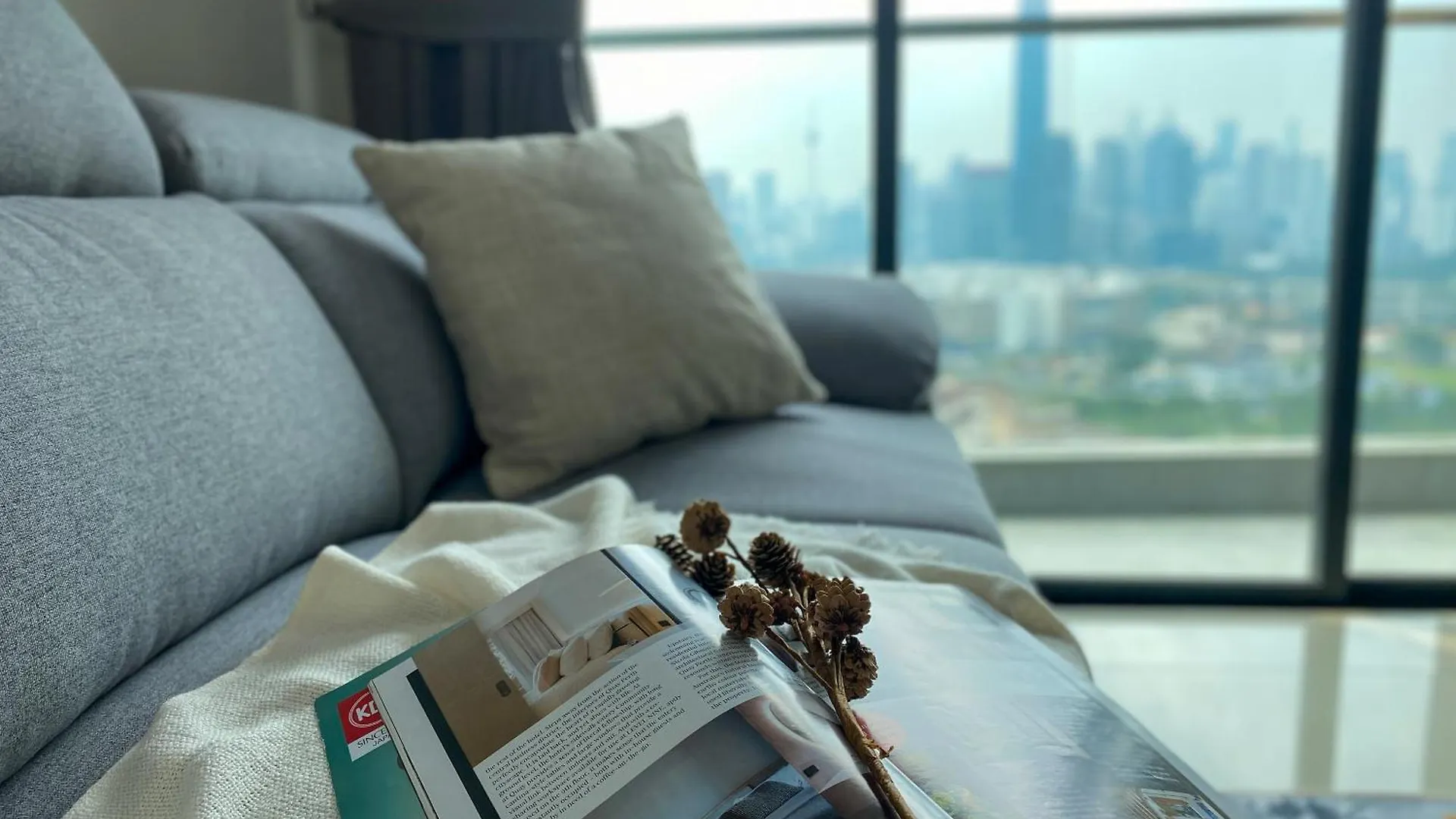 Lavile Homestay Near Sunway Velocity And Mrt Maluri By Iconique Kuala Lumpur 0*,  Malaysia