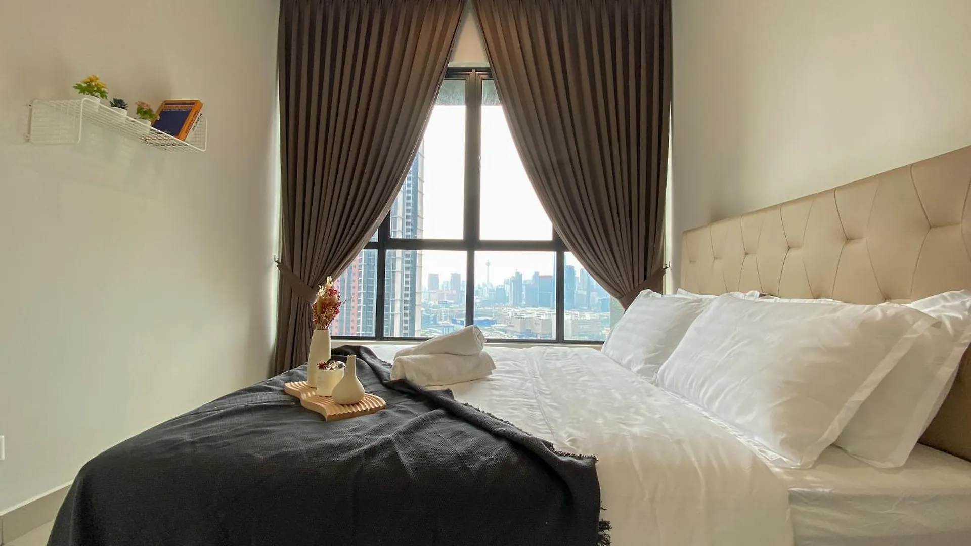 Lavile Homestay Near Sunway Velocity And Mrt Maluri By Iconique Kuala Lumpur