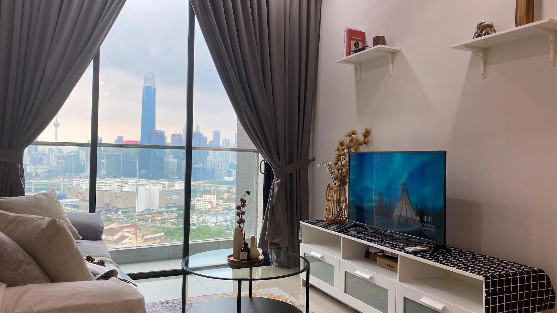 Lavile Homestay Near Sunway Velocity And Mrt Maluri By Iconique Kuala Lumpur Malaysia
